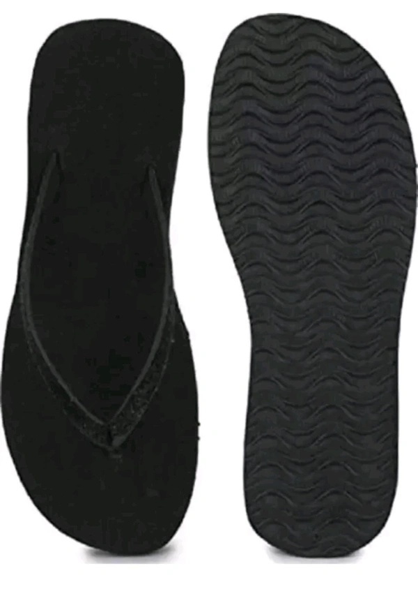 8383003010 ₹192 WCP Slippers q0p18p M 162 - Black, 7