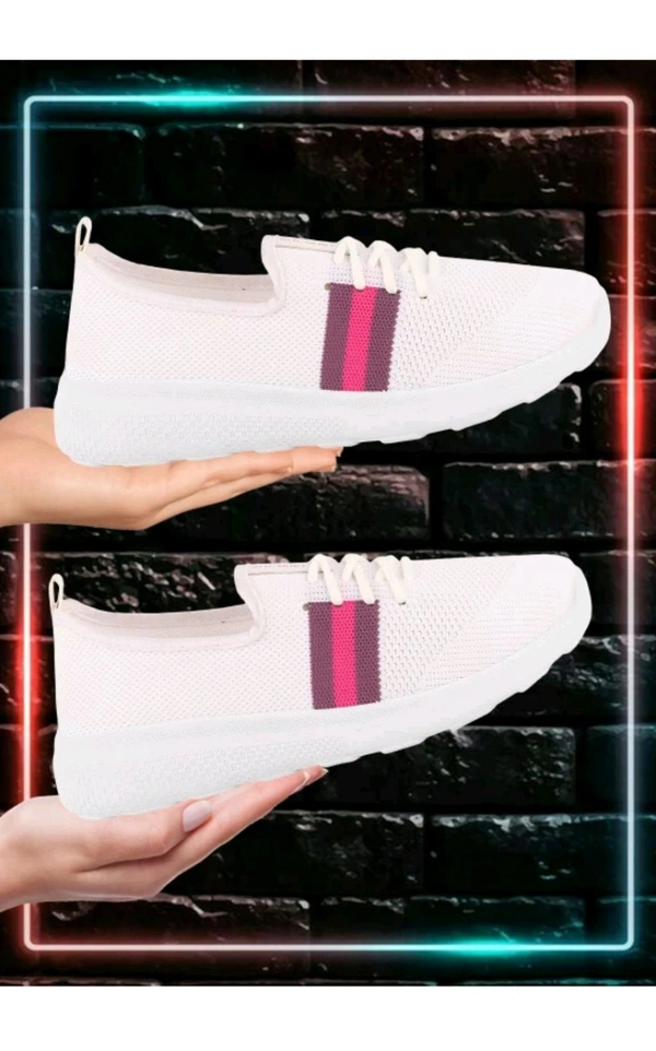 Misty FASHION HUB  ₹263 WCP Running Shoes For Men qjvefp M 217 - White, 7