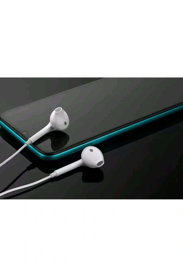S.N TRADERS  ₹85 WCP PulseBeat Wired Earbuds Wired Headset M 126