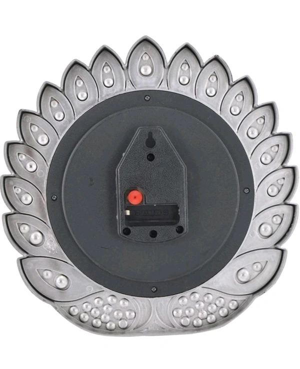 USD $ 11.59 TUSHITA ENTERPRISES Analog Wall Clock (Multicolour With Glass) rb.gy/4c3aj7 SHWCLZ