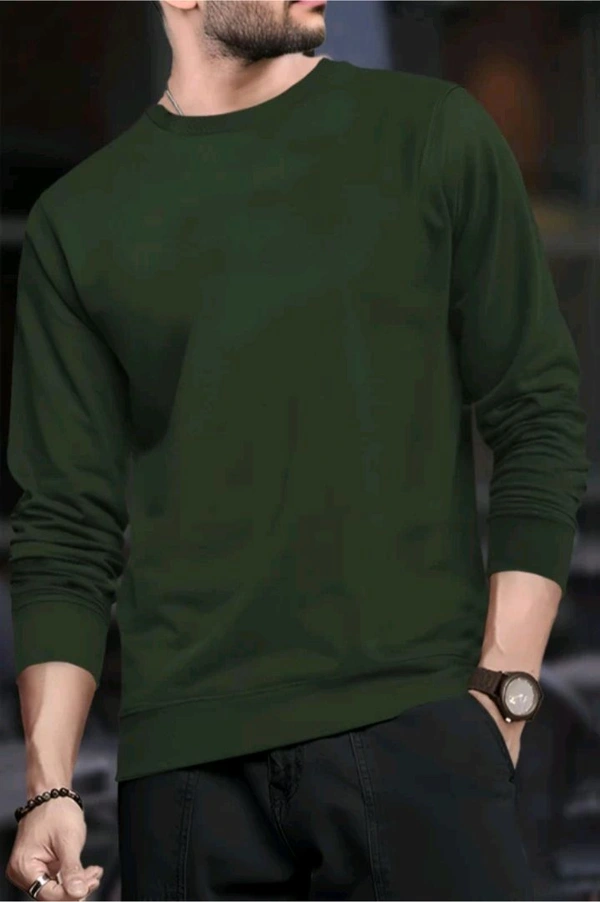 Chakra Production, 64 Mullai street, Lakshminagar, Tirupur 641602.Solid Men Dark Green T-Shirt rb.gy/u6vltk