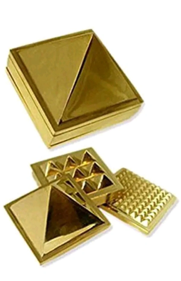 USD$11 HIMANSHU MALA STORES, Bangphatak, VARANASI Varanasi Enterprises Vastu Feng
Shui Pyramid 1.5x1.5 Inch Decorative Showpiece 1.5 cm (Brass, Gold)  rb.gy/upjc4y