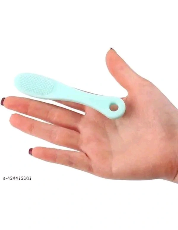 ZA0072 USD $ 09.00 GOLDENENTERPRISEE Name: Face brush 2 Pcs Silicone Face Cleaner Blackhead Remover Brush Cleanser Nose Pore Brush Finger Scruber Tool Facial Skin Cleaner Massage Brush blue and pink rb.gy/w2fvi8