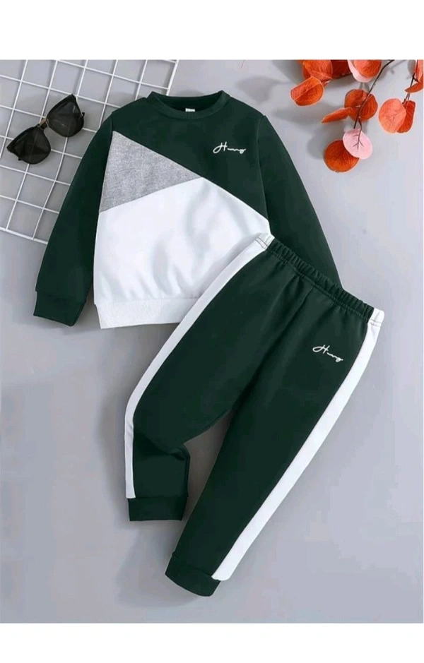 ZB0040 USD$ 11 DE FASHIONS.5/129. Kattukar Thottam, Avinashilingampalayam, Tiruppur, Tamil Nadu, 641654 KEESOR Boys Track Pants (Multicolor) rb.gy/f0sddp