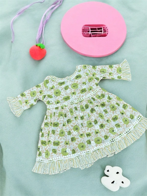 Kids Chikankari  Co-ord Sets In Mulmul Print(Mehndi Green) - 36, Mehndi Green
