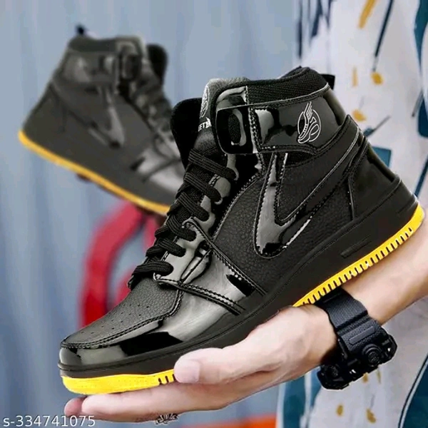 Nike Classic Nike Sneaker Black With Extra Durability And Premium Looks.. (4) - Black, 9