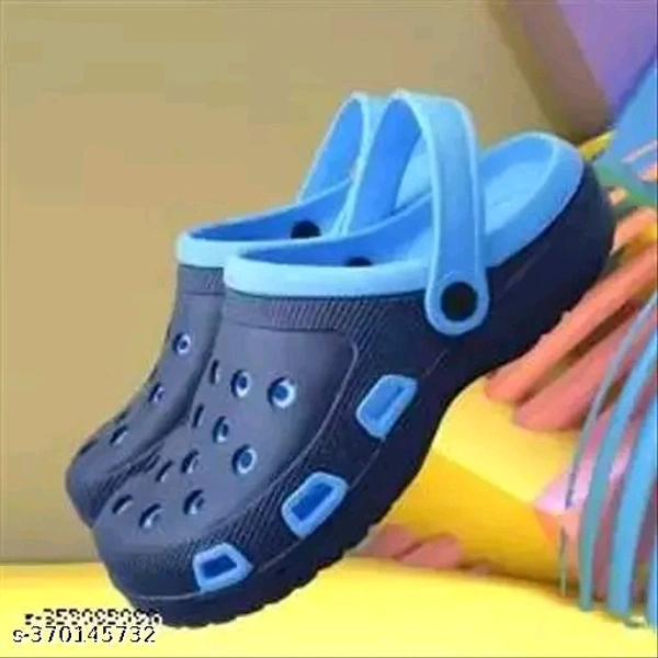 Classic Comfortable And Durable Crocs With Extra Soft Sole - 6
