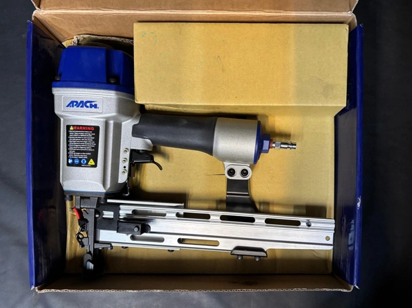 Apach LU-851 100 Series Pneumatic Stapler