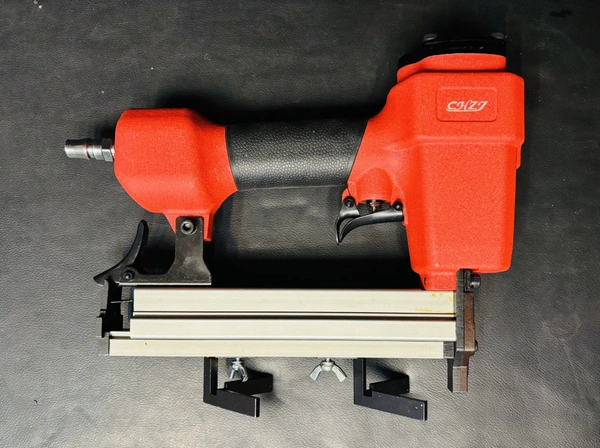 SOKO Elite Stapler V 1015 Pneumatic - V1015