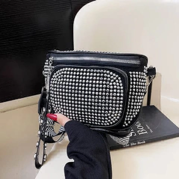 CROSSBODY SLING - White, 6/11