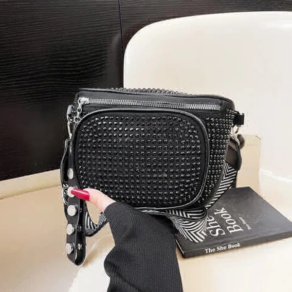 CROSSBODY SLING - White, 6/11