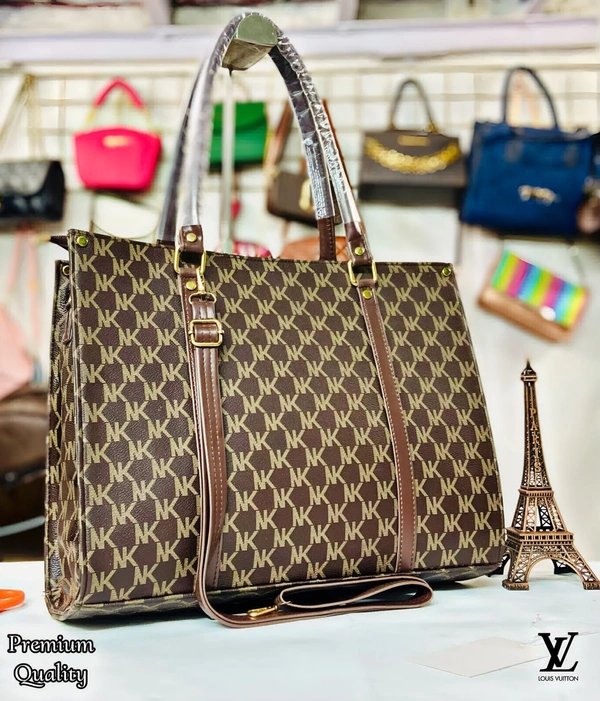 Lv Laptop/Tote Bag - White, 16/13