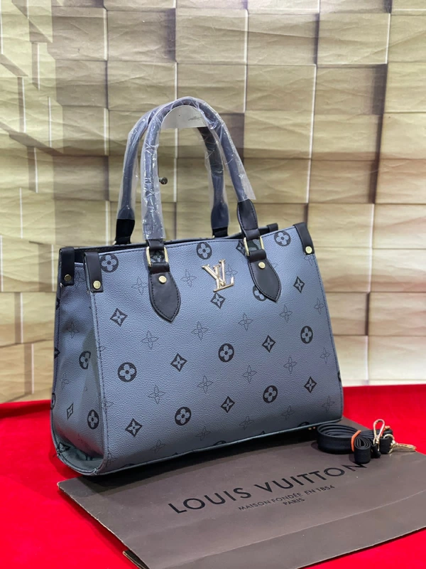 Beautiful Addiction is here...!!!💁🏻‍♀️Introducing New Model Of Hand Bag 👜 ... Adding Values ✨ to your Life Style... 😍Crafted by *-Louis Vuitton-* .Detachable and Adjustable Belt... So use it as a Shoulder Bag or a Sling Bag  - Magenta / Fuchsia, 13/10