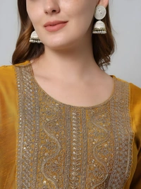 99 Fashion Bazaar Kurta Set in Silk Blend Fabric with Printed Dupatta. - Web Orange, M