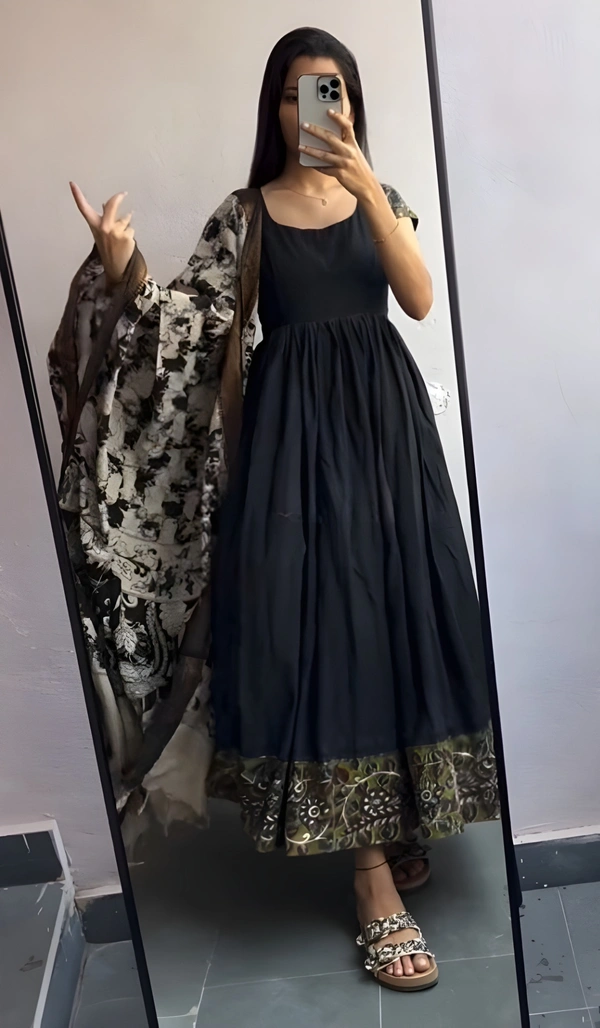 99 Fashion Bazaar Gown Set with Dupatta in Pure Cotton - Black, XL