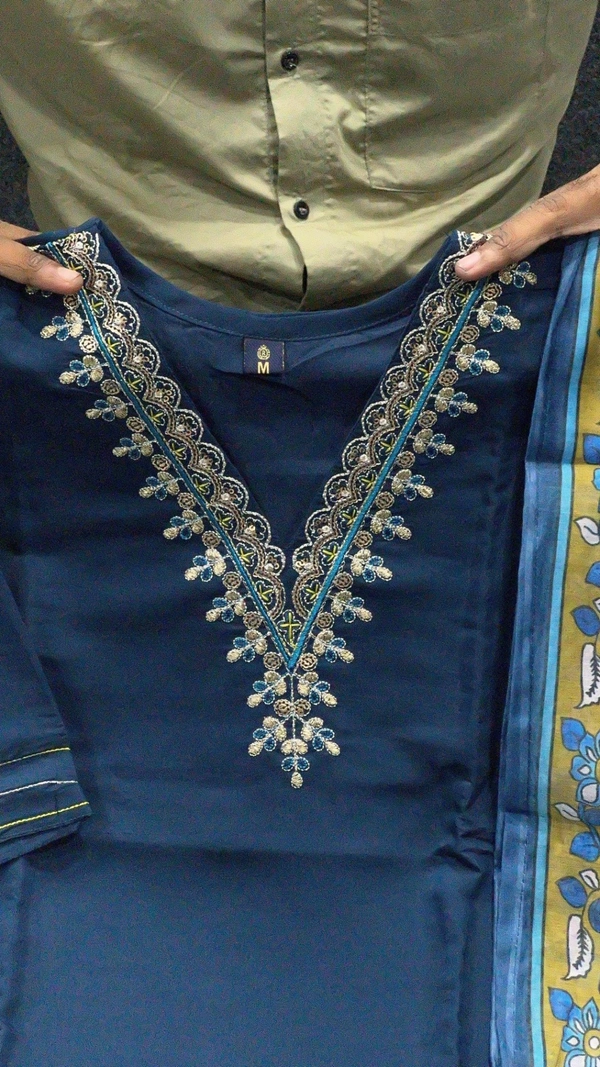 99 Fashion Bazaar Kurti Set with Dupatta in Viscose Chanderi Fabric with Embroidery.  - Minsk, XXL