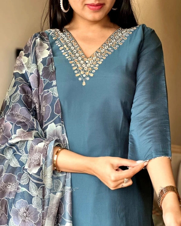 99 Fashion Bazaar Straight Kurti Emboridery Set in Viscose Chanderi Fabric with Printed Dupatta.  - Genoa, XXL