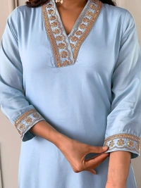 99 Fashion Bazaar Women Embroidered Viscose Silk Blend kurta Pant Dupatta set - Bright Turquoise, L