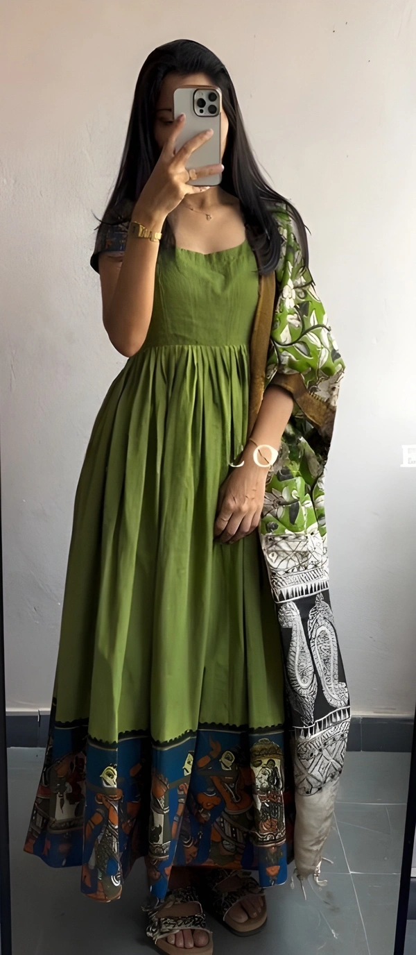 99 Fashion Bazaar Gown Set with Dupatta in Pure Cotton - Japanese Laurel, M