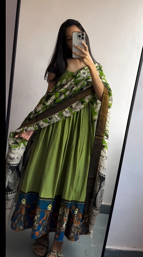 99 Fashion Bazaar Gown Set with Dupatta in Pure Cotton - Japanese Laurel, M