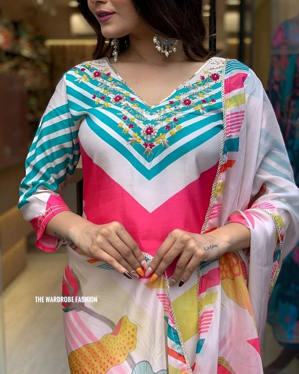 99 Fashion Bazaar Heavy Chinon Fabric Kurti Set with Printed Lace Dupatta - Water Leaf, L