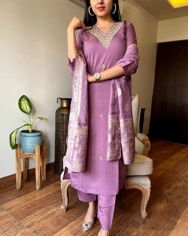 99 Fashion Bazaar Wedding Straight Kurti Set in Silk Chanderi Fabric with Jacquard Dupatta.  - Melanie, S