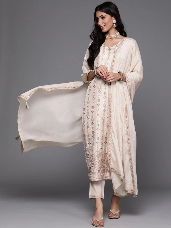 99 Fashion Bazaar Wedding Straight Kurti Set in Viscose Jacquard Fabric with Dupatta.  - Cararra, XL
