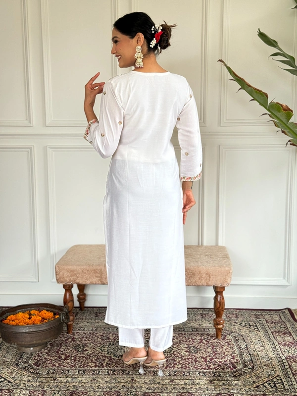 99 Fashion Bazaar Straight Kurti Emboridery Set in Viscose Chanderi Fabric with Printed Dupatta.  - Carissma, M