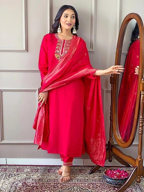 99 Fashion Bazaar Kurti Set with Dupatta Embroidery and Handwork Details In Heavy Silk and Jacquard Dupatta - Red, L