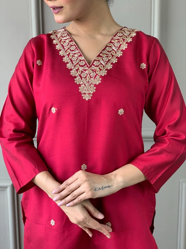 99 Fashion Bazaar Straight Kurti Set in Chanderi with Embroidery Neck Yoke and Printed Dupatta.  - Maroon, S
