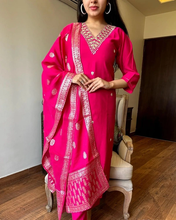 99 Fashion Bazaar Wedding Straight Kurti Set in Silk Chanderi Fabric with Jacquard Dupatta.  - Bright Red, M