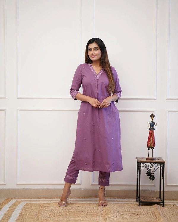 99 Fashion Bazaar Straight Kurti Set in Rayon Slub with Embroidery Neck Yoke.  - London Hue, M