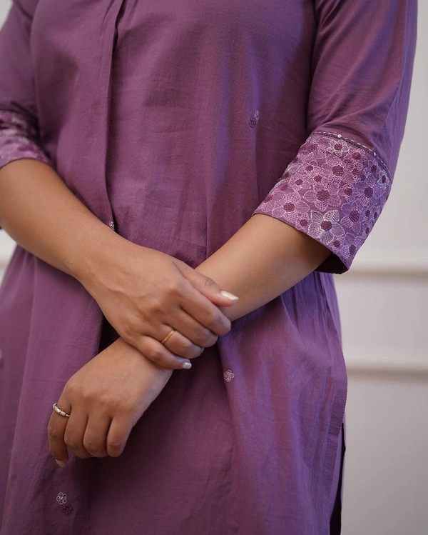 99 Fashion Bazaar Straight Kurti Set in Rayon Slub with Embroidery Neck Yoke.  - London Hue, M
