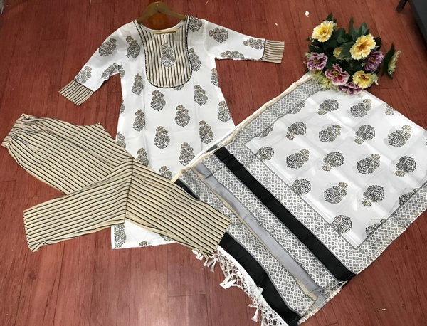 99 Fashion Bazaar  Kurta Set with Dupatta in Pure Soft Cotton Fabric  - Mercury, L