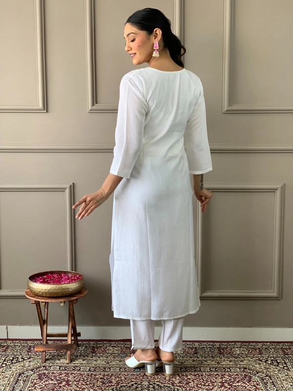 99 Fashion Bazaar Straight Kurti Set in Viscose Chanderi with Embroidery Neck Yoke and Printed Dupatta.  - White, XXL