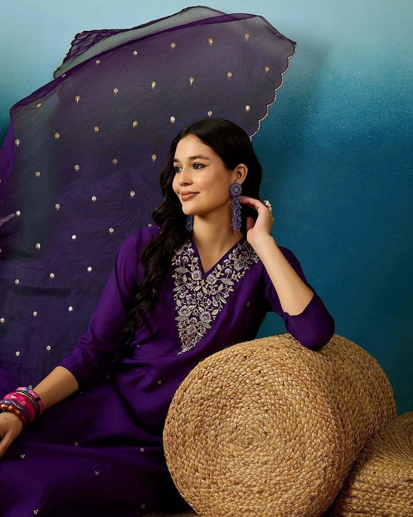 99 Fashion Bazaar Straight Kurti Set in Viscose Chanderi with Embroidery Neck Yoke and Dupatta. - Loulou, M