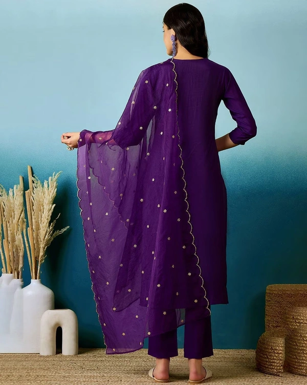 99 Fashion Bazaar Straight Kurti Set in Viscose Chanderi with Embroidery Neck Yoke and Dupatta. - Loulou, M