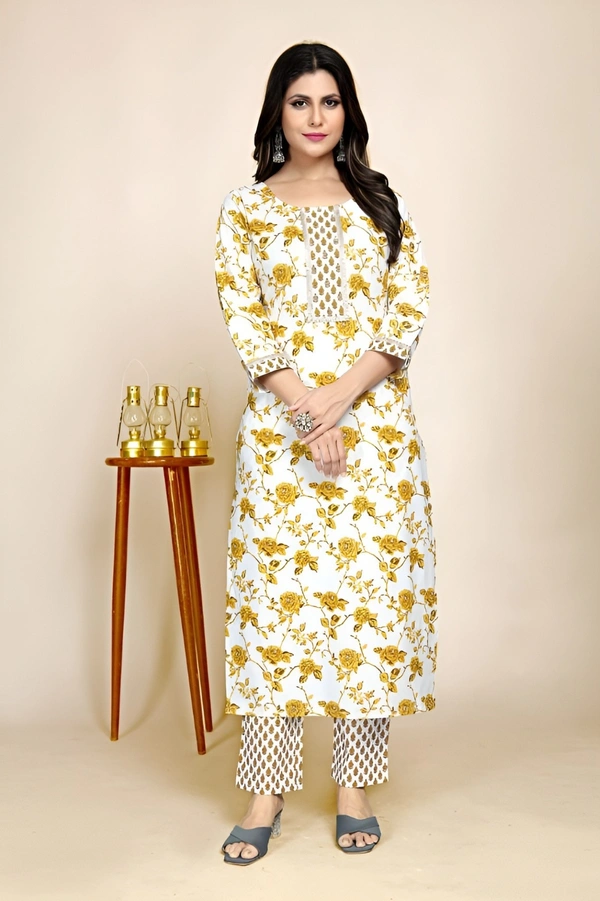 99 Fashion Bazaar Kurta Set in 100% Cotton Digital Printed Fabric  - Gamboge, M