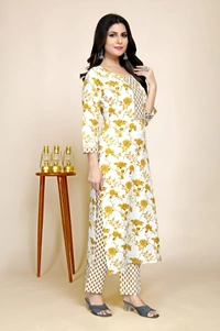 99 Fashion Bazaar Kurta Set in 100% Cotton Digital Printed Fabric  - Gamboge, M