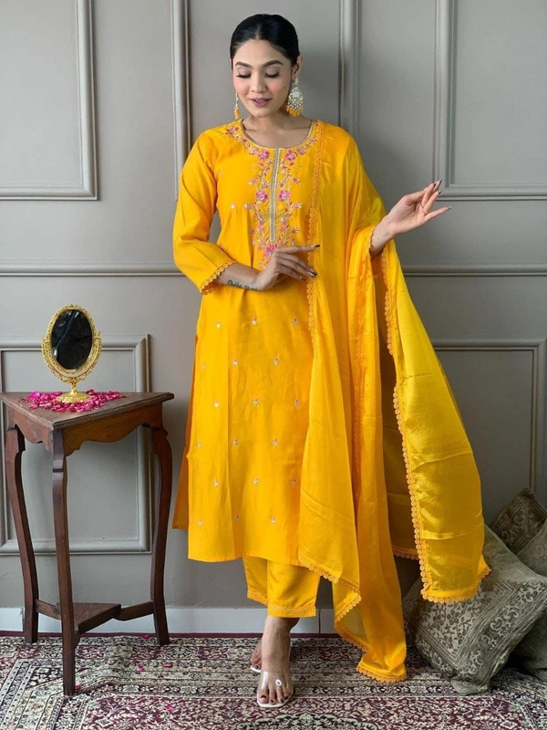 99 Fashion Bazaar Kurti Set with Dupatta Embroidery and Details In Viscose Chanderi Fabric and Dupatta - Barberry, XXL
