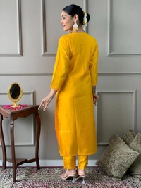 99 Fashion Bazaar Kurti Set with Dupatta Embroidery and Details In Viscose Chanderi Fabric and Dupatta - Barberry, XXL