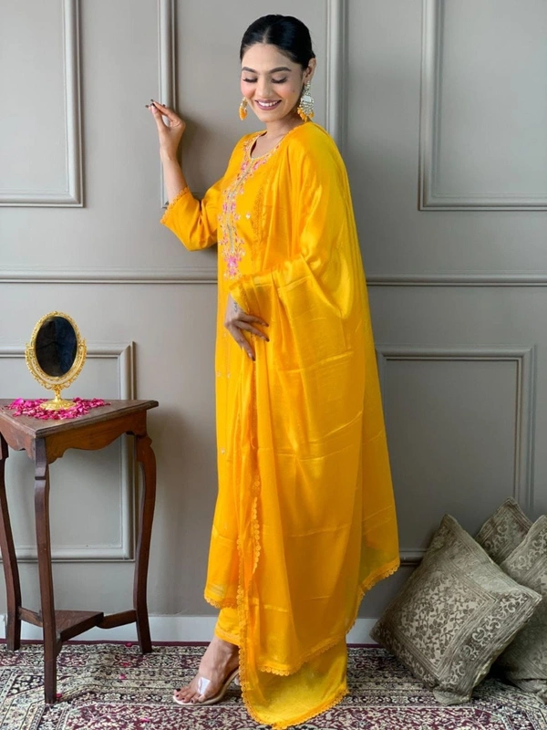 99 Fashion Bazaar Kurti Set with Dupatta Embroidery and Details In Viscose Chanderi Fabric and Dupatta - Barberry, XXL