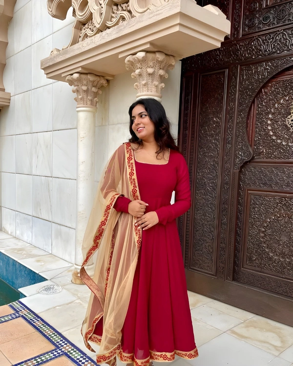 99 Fashion Bazzar  Anarkali Flaired Gown With Printed Dupatta - Red, L