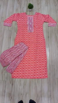 99 Fashion Bazaar Women's Daily Wear Digital Printed Kurti Set - Red, XXL