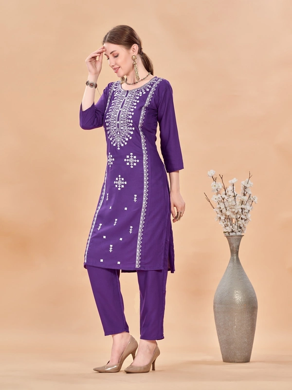 99 Fashion Bazaar  Kurti Set for Women's in Heavy Reyon Fabric - Cardinal Pink, L
