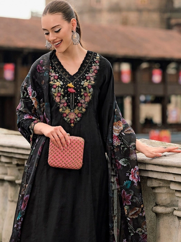 99 Fashion Bazaar Women's Heavy Emboridered A-Line Kurti Set in Chanderi Fabric with Dupatta.  - Black, XL