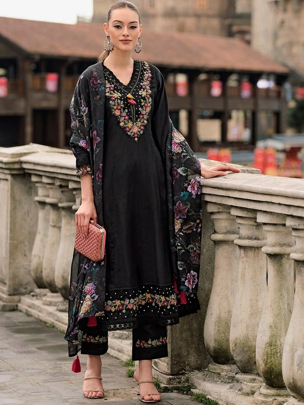99 Fashion Bazaar Women's Heavy Emboridered A-Line Kurti Set in Chanderi Fabric with Dupatta.  - Black, XL