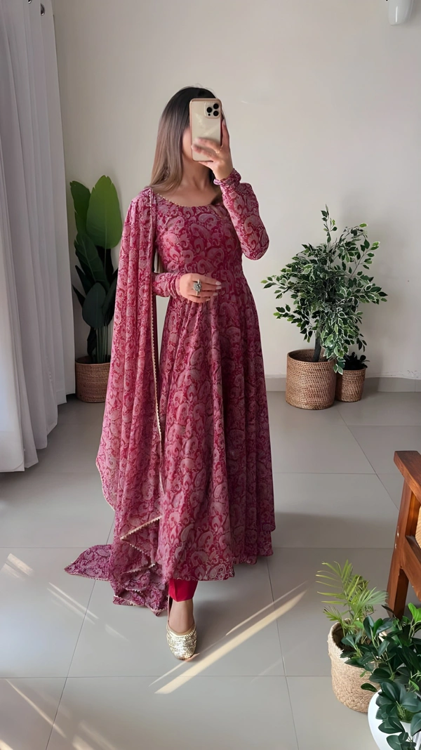 99 Fashion Bazaar Flaired Gown Set with Dupatta in Georgette Fabric - Stiletto, XL