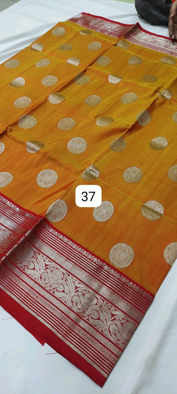 37 -  Venkatagiri Handloom Pure Small Border Pattu Saree