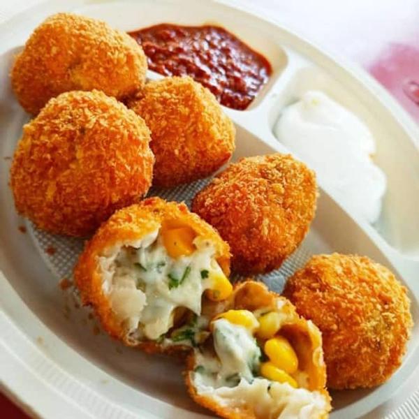 Cheese Fries Momo's